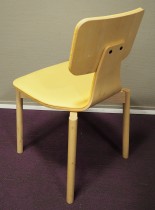 Konferansestol / kantinestol i ask / gul skinnimitasjon fra Sancal, modell Silla40, pent brukt