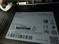 Flatskjerm til PC: Samsung QB43N 43toms 4K UHD LED 3840x2160, pent brukt