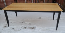 Kafebord / konferansebord i bjerk / sort fra Gärsnäs, 180x80cm, høyde 73cm, brukt