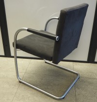 Vitra Visasoft konferansestol / besøksstol i grått mikrofiberstoff / krom, brukt