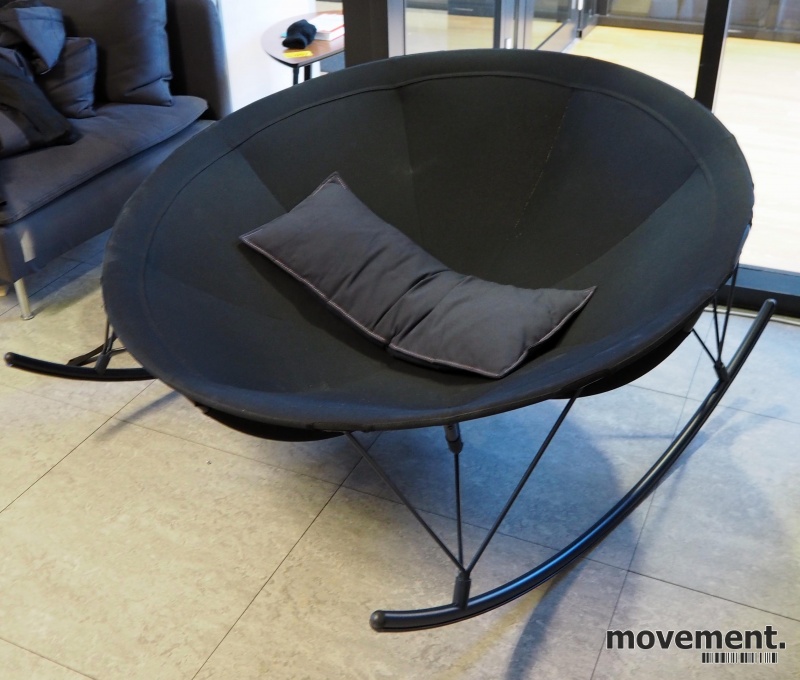 Solgt!IKEA PS 2017 gyngestol i sort, - 2 / 2