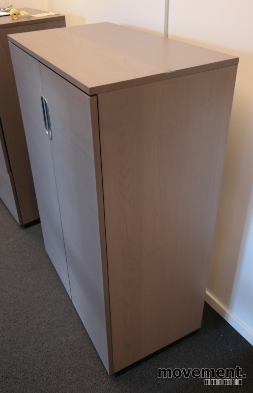 Solgt!Skap i brunbeiset eik fra IKEA, - 2 / 3