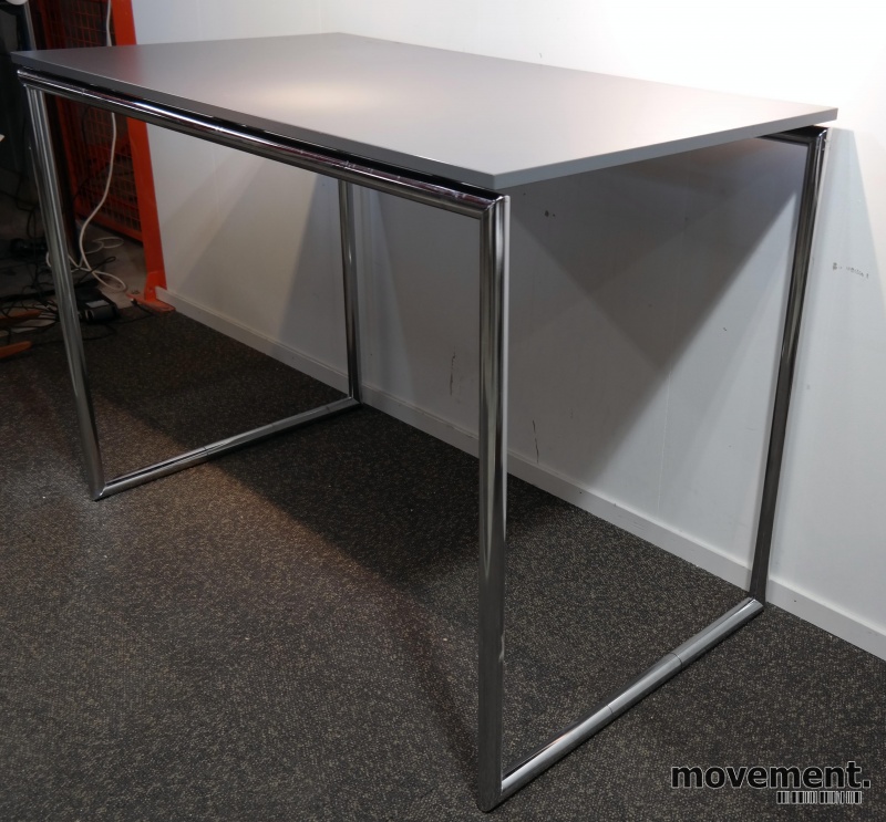 Solgt!Ståbord / loungebord fra FourDesign - 1 / 3
