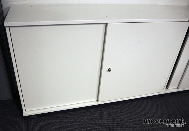 Solgt!Kinnarps E-serie skap med - 2 / 4