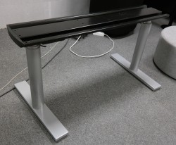 Understell for skrivebord med elektrisk hevsenk i grått fra Duba B8, passer bordplate 140x80cm, pent brukt
