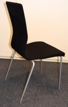 Konferansestol fra EFG i sort stoff / alugrå ben, modell GRAF, pent brukt