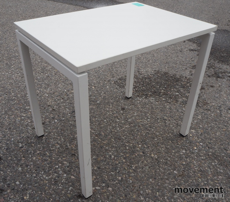 Solgt!Skrivebord i hvitt, 80x60cm, pent - 1 / 2