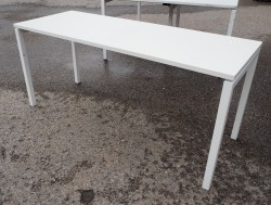 Skrivebord / kantinebord / klasseromsbord i hvitt, 160x60cm, pent brukt