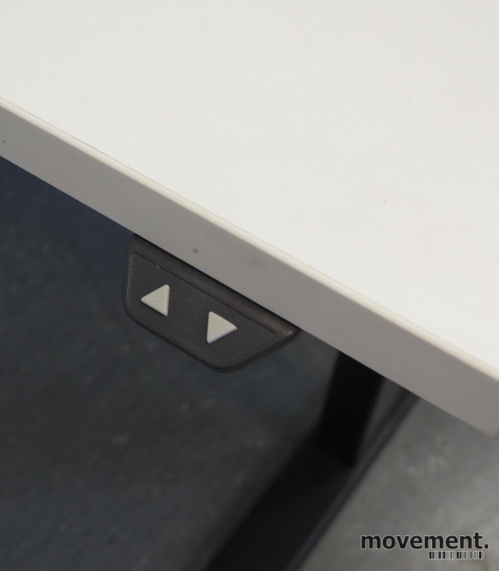 Solgt!Skrivebord med elektrisk hevsenk - 2 / 3