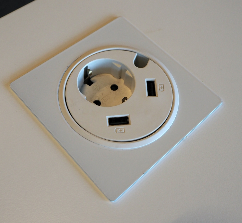 Powerdot / strømuttak til