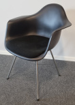 Solgt!Loungestol: Eames DAX Plastic Chair - 2 / 5