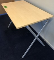 Konferansebord / klappbord i bjerk fra Kinnarps, 120x60cm, Edu-X serie, pent brukt