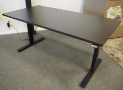 Skrivebord med elektrisk hevsenk i sort fra Linak, 160x80cm, NY/UBRUKT