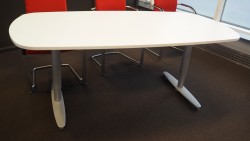 Kompakt møtebord i hvitt, Kinnarps T-serie, 180x90cm, passer 6personer, pent brukt