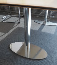 Kompakt møtebord i eik finer med sort forkant / krom fra Horreds, 180x100cm, passer 4-6 personer, pent brukt
