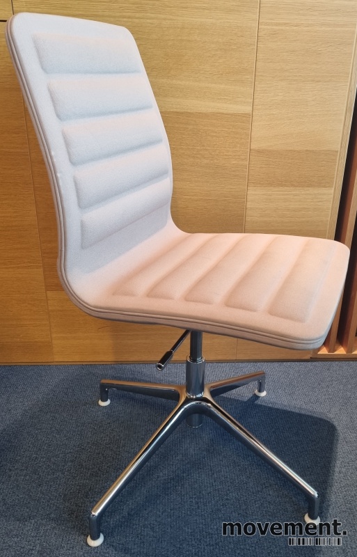 Solgt!Møteromsstol fra Cappellini, modell - 3 / 3