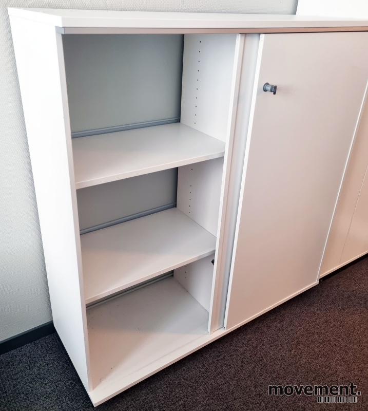 Solgt!Kinnarps E-serie skap med - 2 / 3