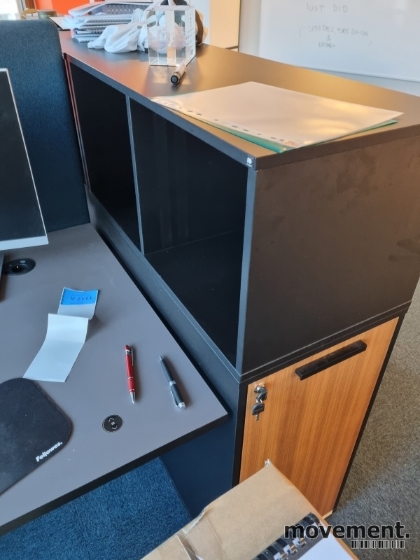 Solgt!Horreds tårnskap / towerskap i - 2 / 3