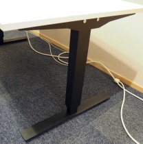 Skrivebord med elektrisk hevsenk i hvitt / sort fra EFG, 160x80cm, pent brukt