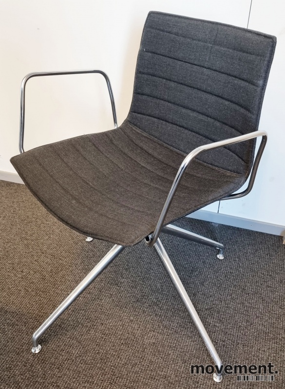 Solgt!Arper Catifa 46 konferansestol med - 1 / 5