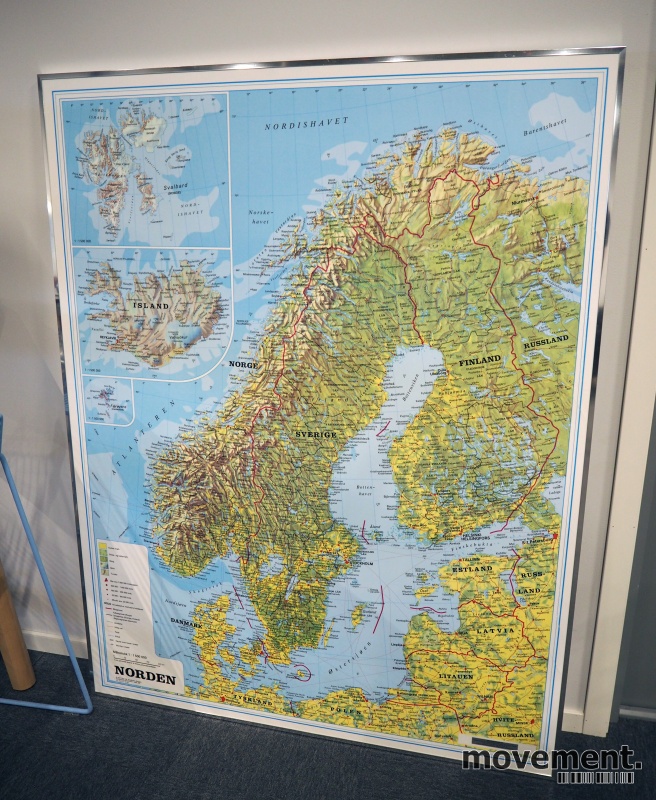 Solgt!Innrammet kart over Norden,