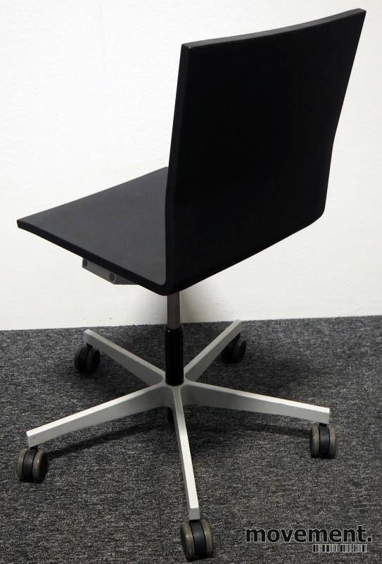 Solgt!Vitra .04 Chair av Maarten Van - 2 / 2