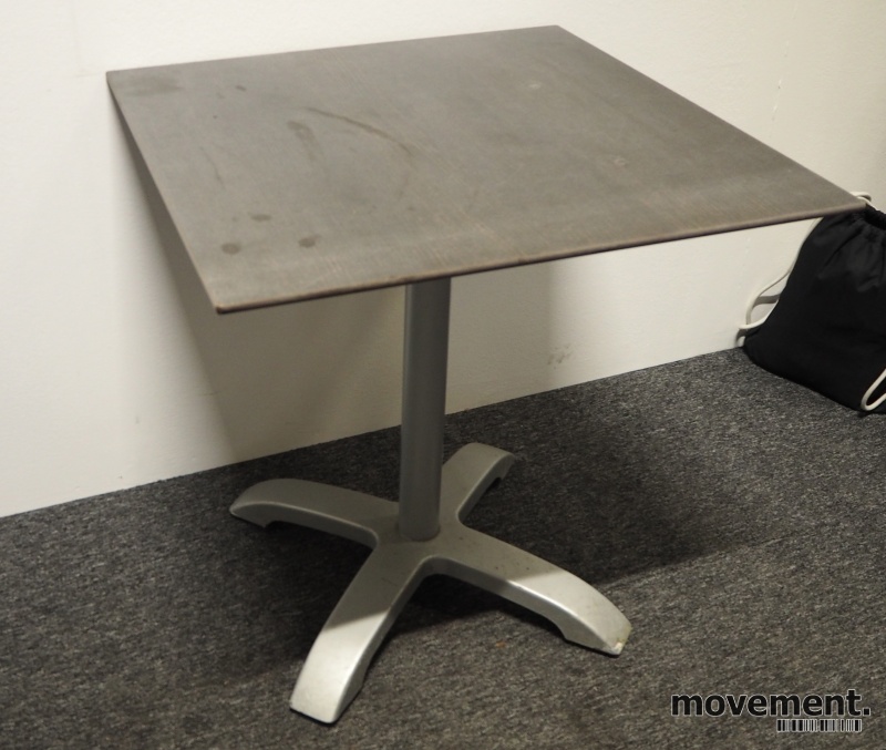 Solgt!Kafebord / kantinebord i mørk - 1 / 2