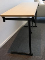 Kursbord / klappbord fra Miljöexpo i bjerk, understell i sort, 120x45cm bordplate, pent brukt
