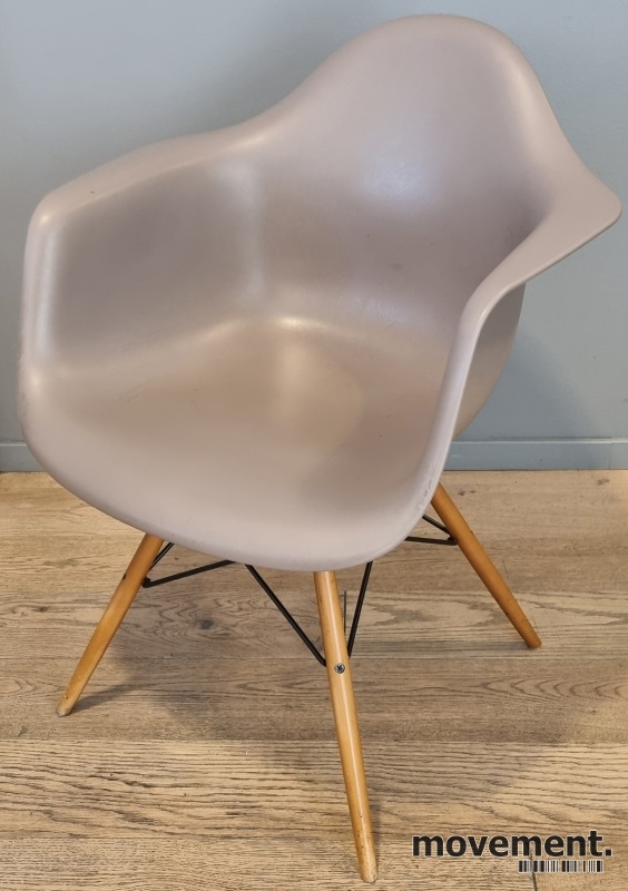 Solgt!Vitra DAW designstol i grå, - 1 / 3