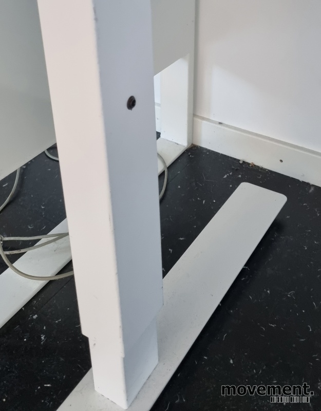 Solgt!Skrivebord fra Horreds i hvitt, - 2 / 3