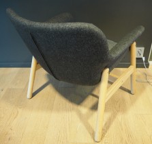 Loungestol i mørk grå / ask fra IKEA, modell Vedbo, pent brukt