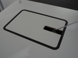 Skrivebord med elektrisk hevsenk i hvitt fra Horreds, 190x80cm, pent brukt