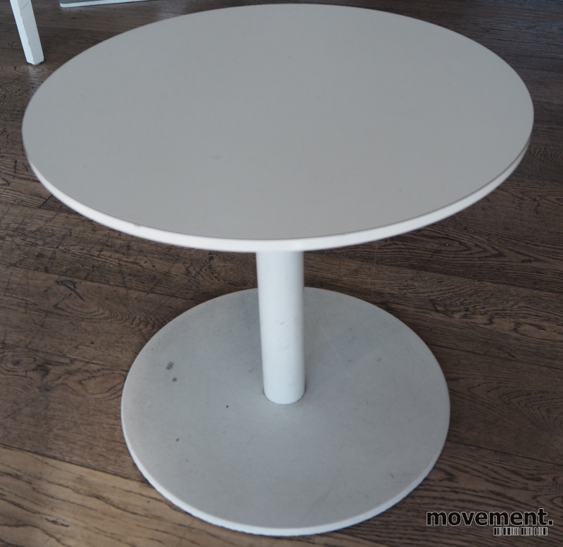 Solgt!Loungebord i hvitt, Ø=45cm, høyde
