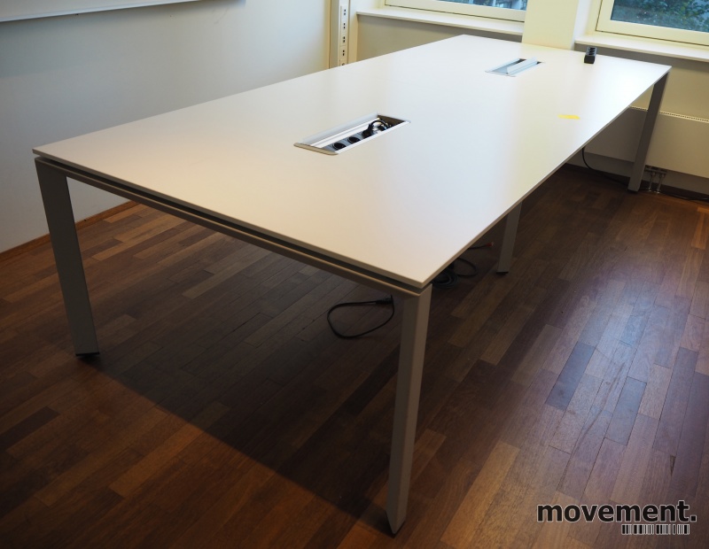 Solgt!Steelcase møtebord i lys grå / - 2 / 7