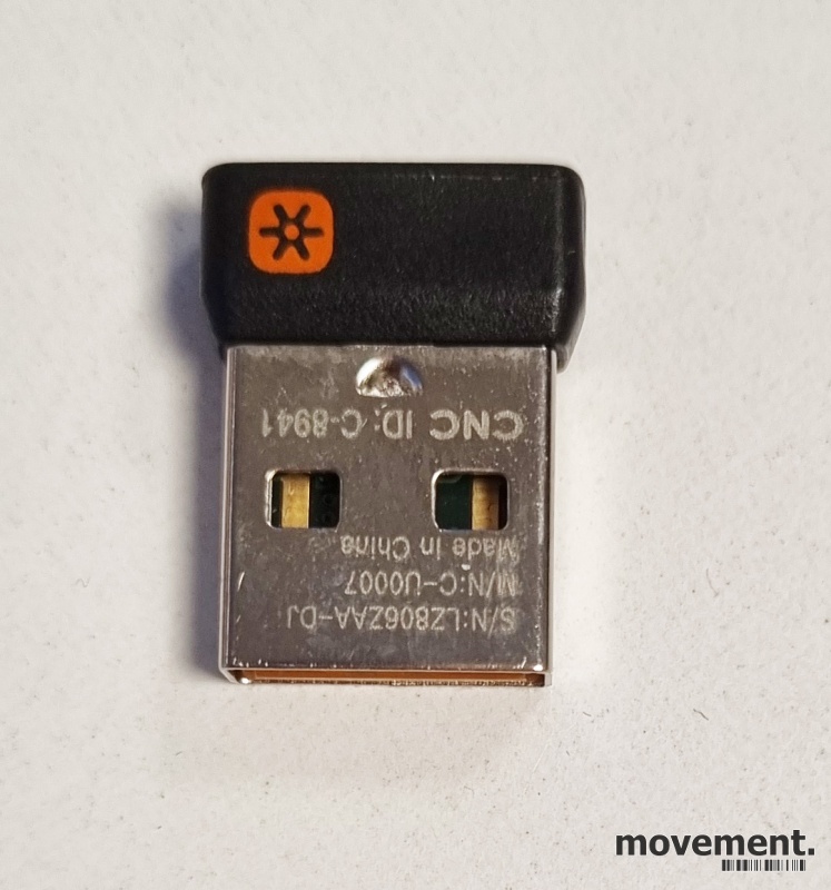 Solgt!Logitech MK710 trådløst tastatur - 2 / 3