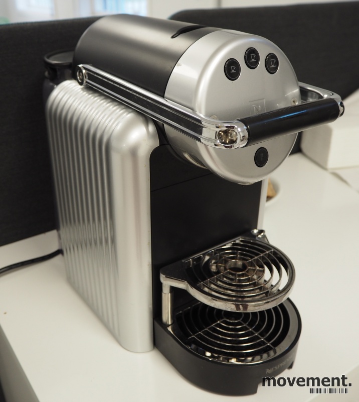 Solgt!Kaffemaskin for kontor etc. - 1 / 2