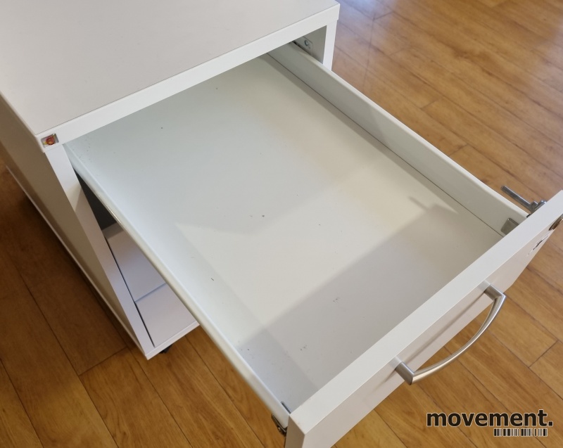 Solgt!Skuffseksjon på hjul fra AJ - 3 / 4