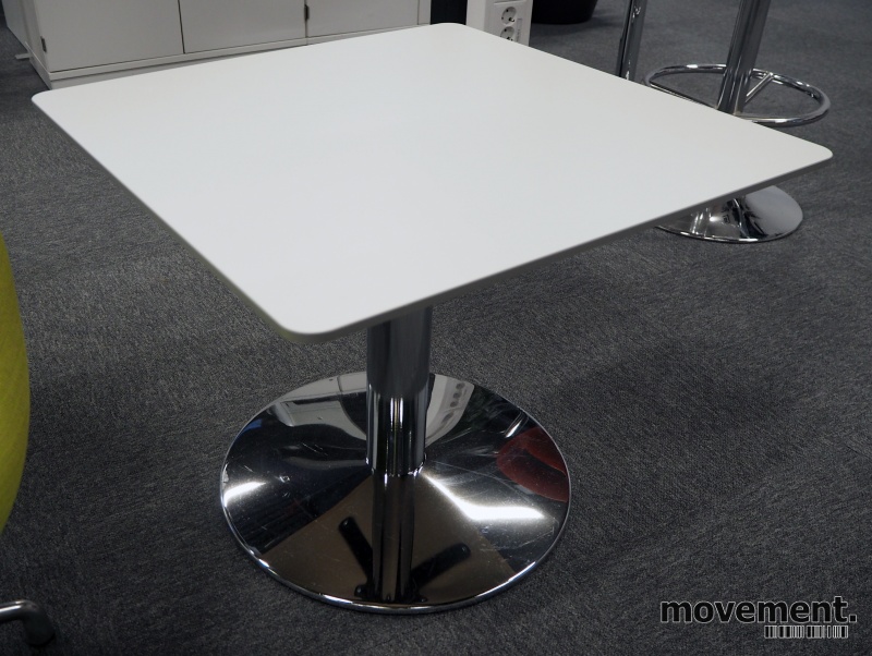 Solgt!Loungebord / sofabord i hvitt / - 1 / 2