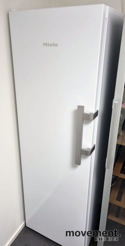 Solgt!Miele kjøleskap i hvitt, K28202DWS, - 1 / 3