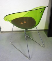 Konferansestol i grønn akryl fra Pedrali, modell Gliss, pent brukt