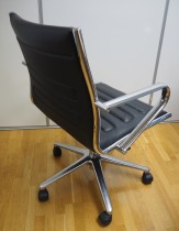 Konferansestoler fra Sitland i sort skinn / krom, Classic+-serie, pent brukt