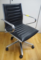 Konferansestoler fra Sitland i sort skinn / krom, Classic+-serie, pent brukt