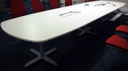 Kinnarps T-serie møtebord / konferansebord i hvitt / grått, 420x120cm, passer 12-14personer, pent brukt