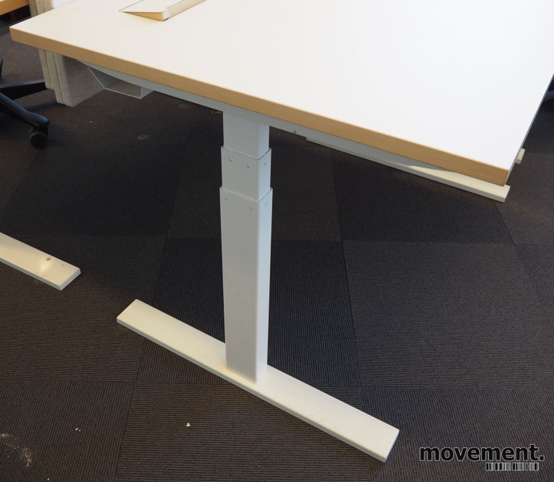 Solgt!Skrivebord med elektrisk hevsenk - 4 / 4