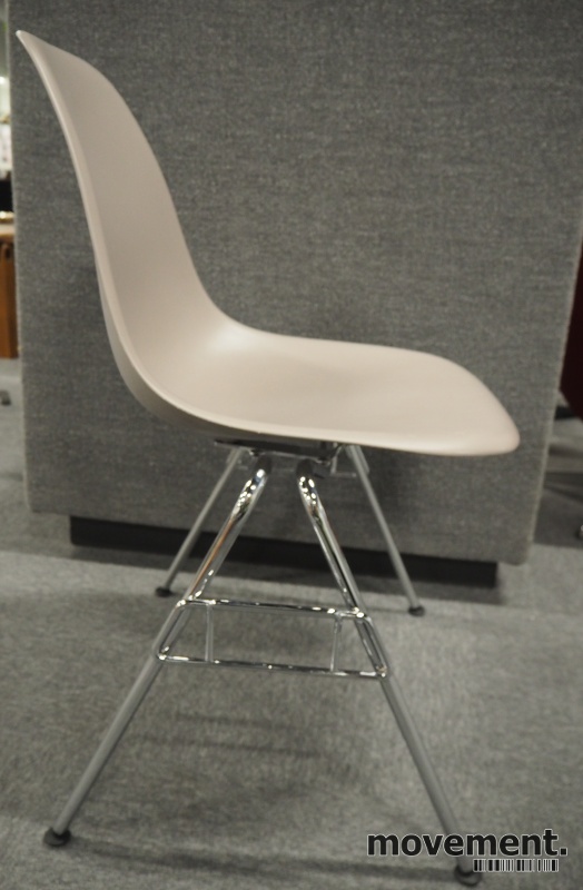 Solgt!Vitra DSS konferansestol i varmgrå - 2 / 2