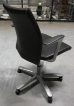 Konferansestol på hjul i sort skinn / grått fra HÅG, H04 Comm med armlene, pent brukt