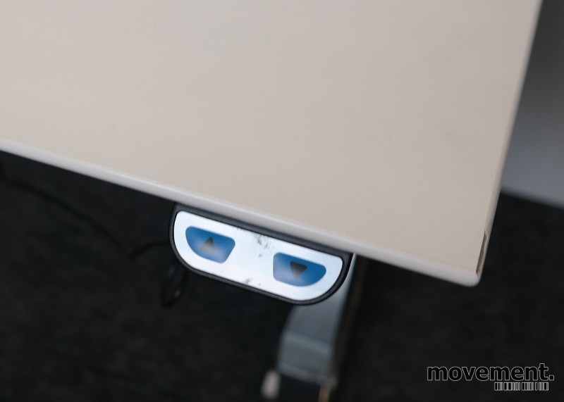 Solgt!Skrivebord med elektrisk hevsenk i - 5 / 5