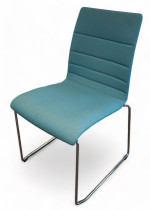 Konferansestol / stablestol i turkis stoff / krom fra Brunner, modell Fina med meieben, pent brukt