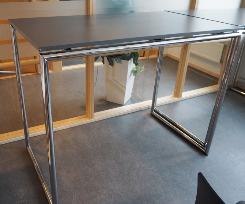 Ståbord / loungebord fra FourDesign