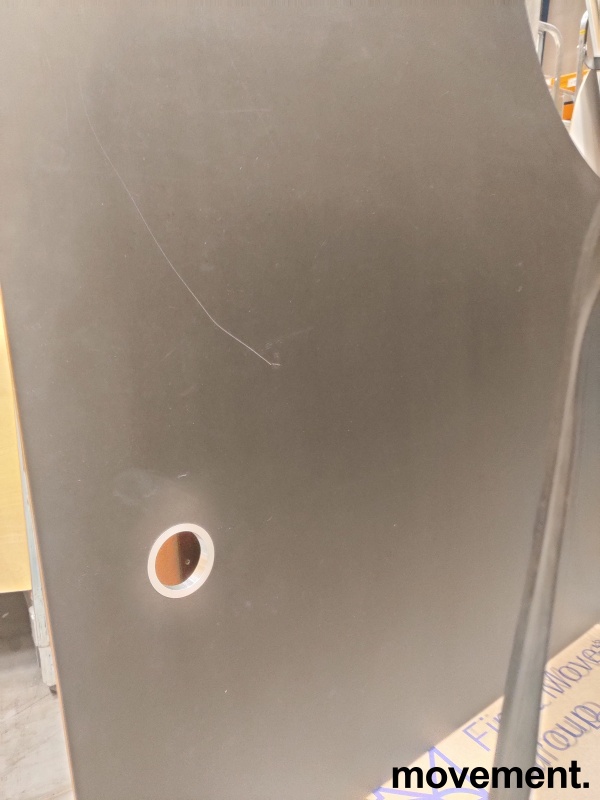 Solgt!Skrivebord med elektrisk hevsenk i - 7 / 7
